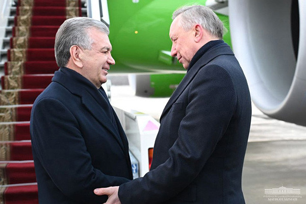 Президент Узбекистана прибыл в Санкт-Петербург