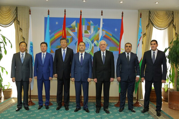 ШОС будет бороться с терроризмом в интернете