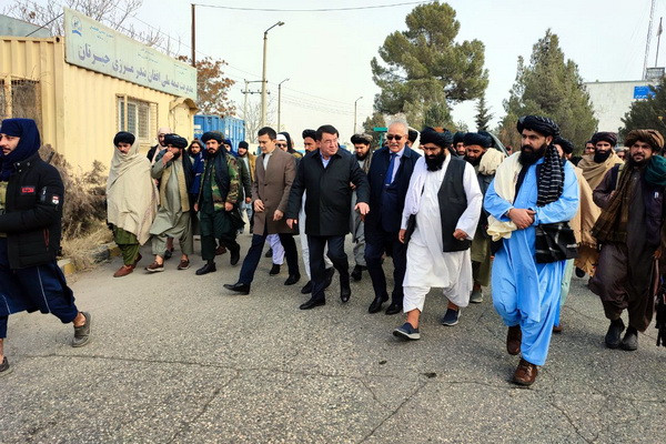 A solemn ceremony of handing over humanitarian cargo to the people of Afghanistan takes place in Hairatan