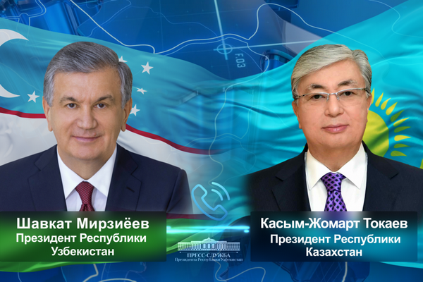 Uzbek, Kazakh Presidents hold a phone call