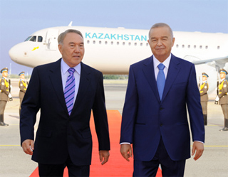 Президент Казахстана прибыл в Узбекистан