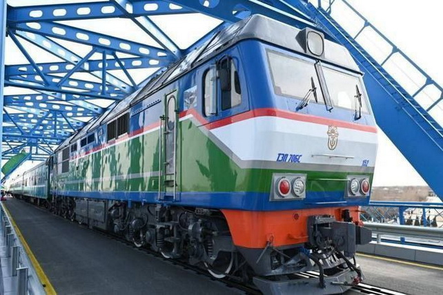 “Uzbekistan Railways” Launches Additional Tashkent–Alat–Tashkent Service