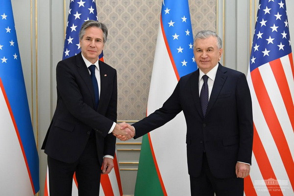 President of the Republic of Uzbekistan receives the U.S. delegation