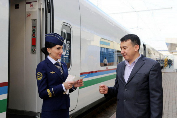 Entry to railway stations without documents allowed in Uzbekistan