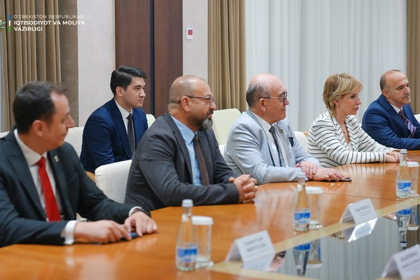 Вице-премьер Узбекистана принял делегацию Турции