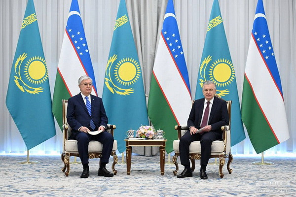 Leaders of Uzbekistan and Kazakhstan emphasize the importance of further expanding multifaceted cooperation