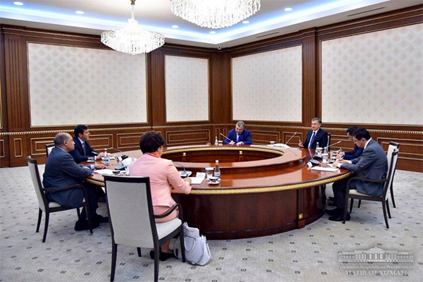Ўзбекистон Президенти Европа тикланиш ва тараққиёт банки президентини қабул қилди