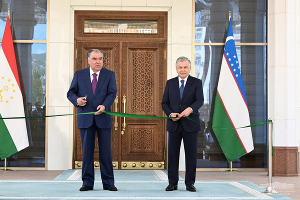 Presidents of Uzbekistan and Tajikistan launch the new building of the Embassy of Uzbekistan in Dushanbe