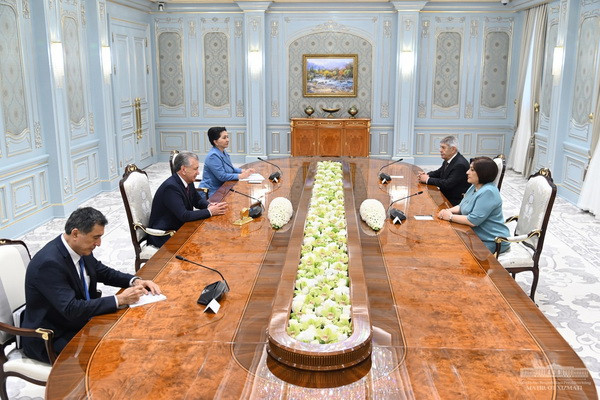 President of Uzbekistan calls for further enhancing multifaceted relations between Uzbekistan and Azerbaijan