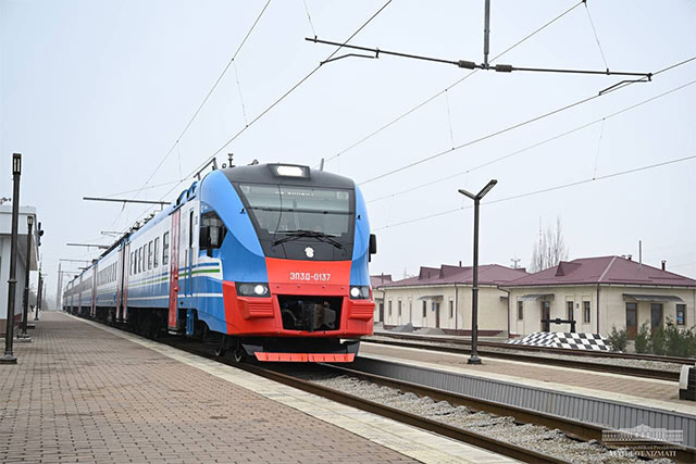 Uzbekistan Railways announces tender for 40 electric trains
