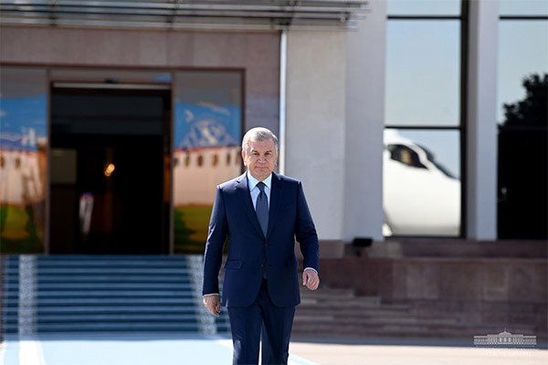 Президент Узбекистана отбыл в Самарканд