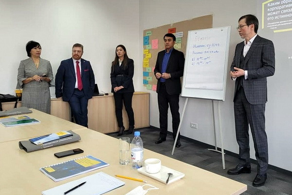 Uzbekneftegaz specialists improve their economic knowledge and qualifications at the EY Academy of Business