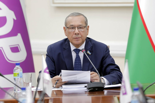 НДПУ предлагает продлить сроки регистрации мопедов и скутеров в Узбекистане