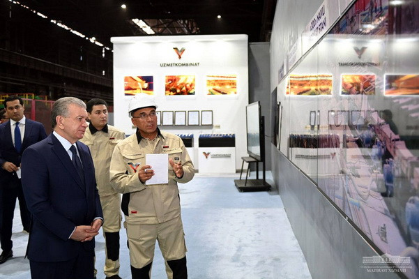 President gets acquainted with new projects of Uzbekistan Metallurgical Plant