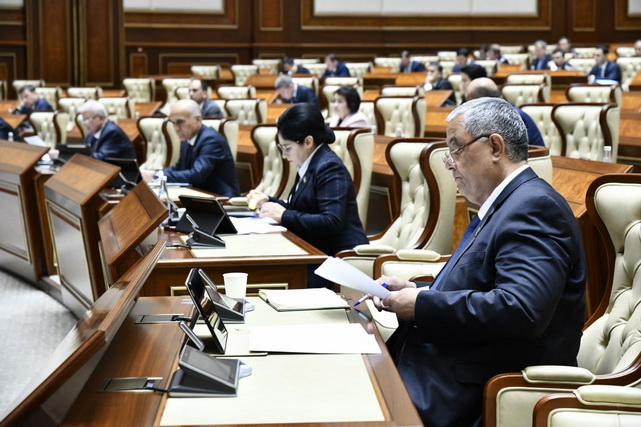 Законом устанавливается ответственность за совершение правонарушения в дорожном движении с использованием скутера, индивидуальных транспортных средств