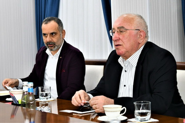 Akgun Energy планирует построить солнечную электростанцию в Сурхандарьинской области