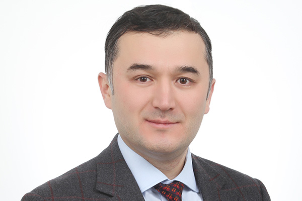 Бобур Шамсиев перешел в Dentons на должность партнера практики в области энергетики в Узбекистане