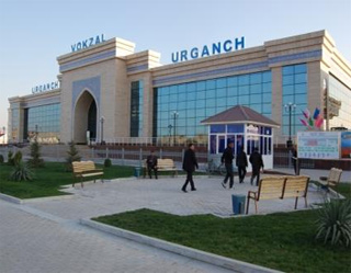 В Ургенче открыт железнодорожный вокзал после реконструкции