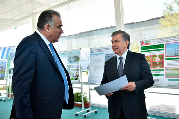 Президент лойиҳаларни тезлаштириш бўйича топшириқлар берди