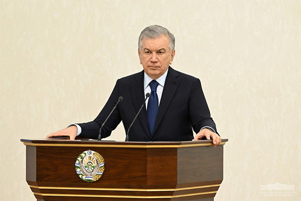 Президент раскритиковал чиновников за проблемы в сфере транспорта