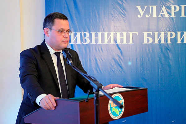 Партиялараро рақобат кучайиши учун парламент фаолиятида фракциялар етакчилик қилиши лозим