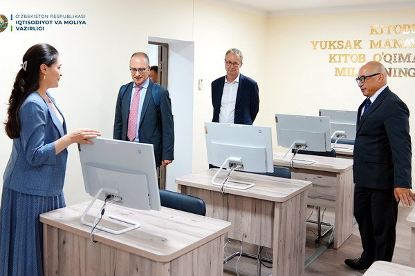 Обсуждены направления сотрудничества с Объединенным Венским институтом