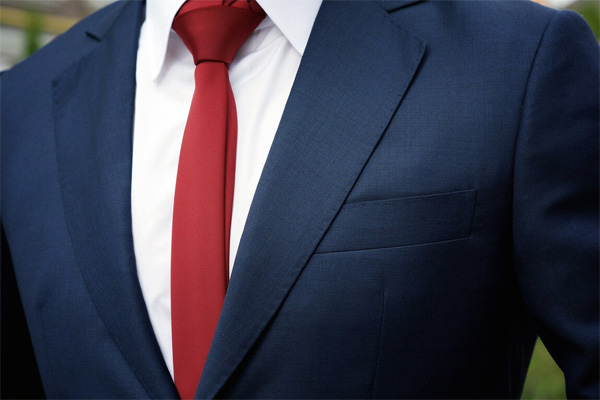 В Намангане ввели в строй фабрику по пошиву костюмов