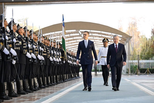 Финляндия Президентини тантанали кутиб олиш маросими бўлди