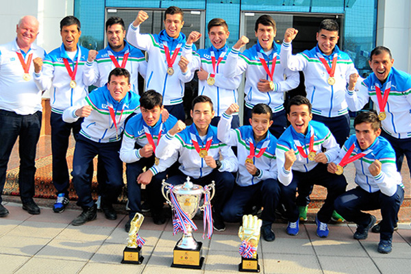 Награждены члены сборной Узбекистана по футзалу среди слабослышаших