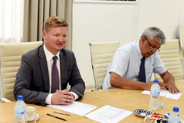 Uzbekneftegaz holds a meeting with the responsible head of TMK for the CIS countries