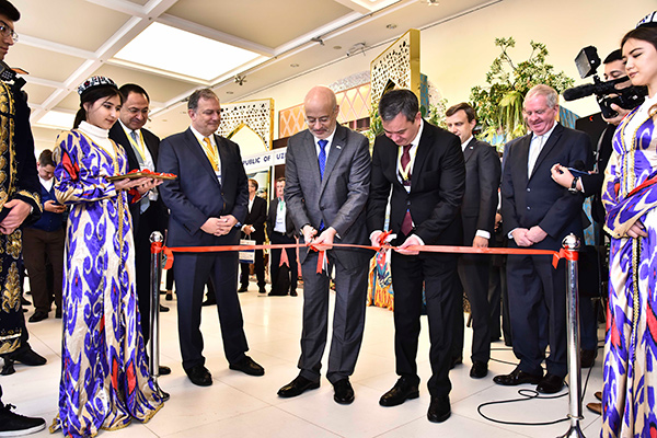 США и Узбекистан проводят Центрально-азиатский торговый форум в Ташкенте