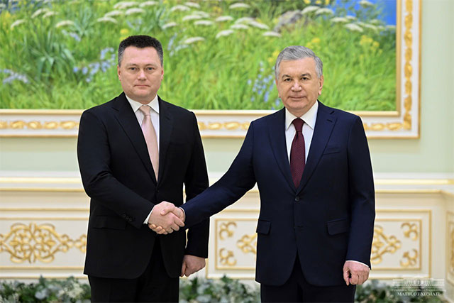 Президент Узбекистана принял делегацию России