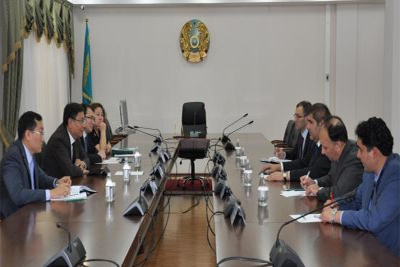 Ерболат Досаев и Элер Ганиев обсудили вопросы двустороннего сотрудничества Казахстана и Узбекистана