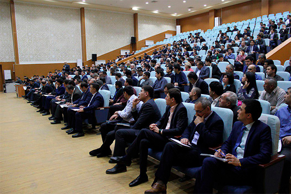 В Ташкенте обсудили вопросы развития текстильной и швейно-трикотажной отрасли