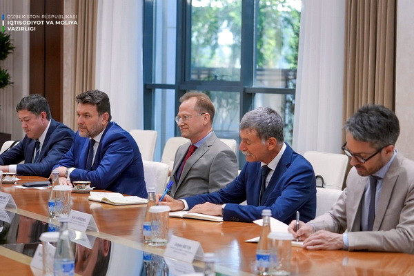Jamshid Kuchkarov meets with Suez Group delegation