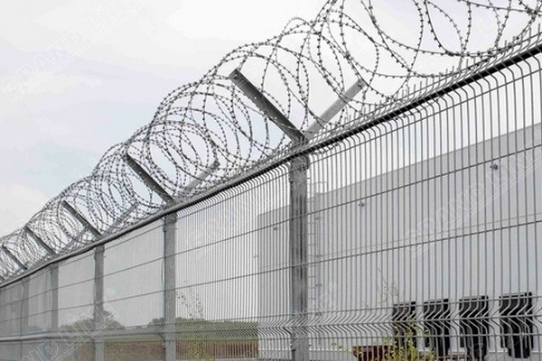 A prisoner in Namangan region was found hanged