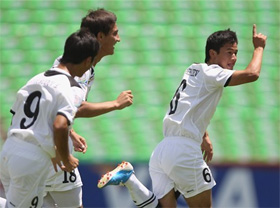 President Islam Karimov awards Uzbekistan U-17