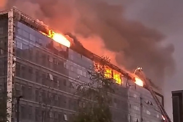 МЧС: пожар в Мирабадском районе ликвидирован