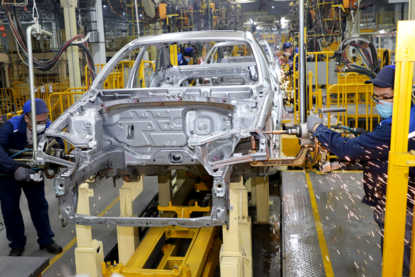 Uzbekistan produces more than 246,090 passenger cars