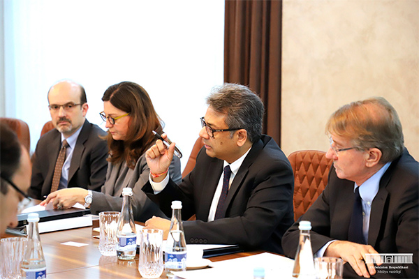 Uzbekistan and the World Bank discuss reform of the tax system