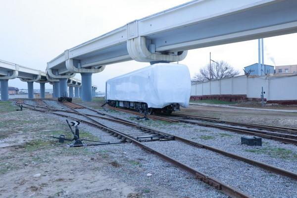Three new four-car modern metro rolling stock delivered to Tashkent
