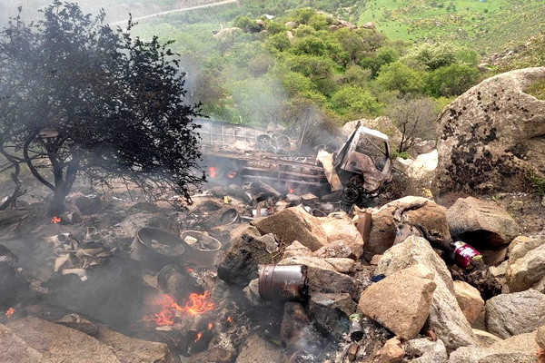 A truck falls off and caught fire in Takhtakaracha pass
