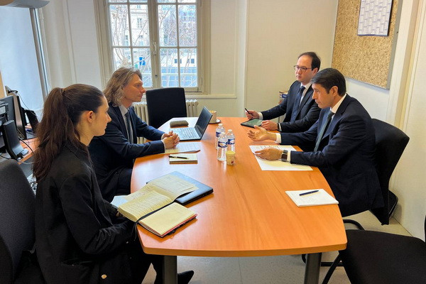 A delegation of Uzbekistan takes part in the UNESCO event in France
