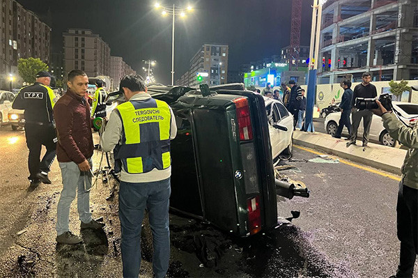 Двое человек погибли в результате ДТП в Ташкенте