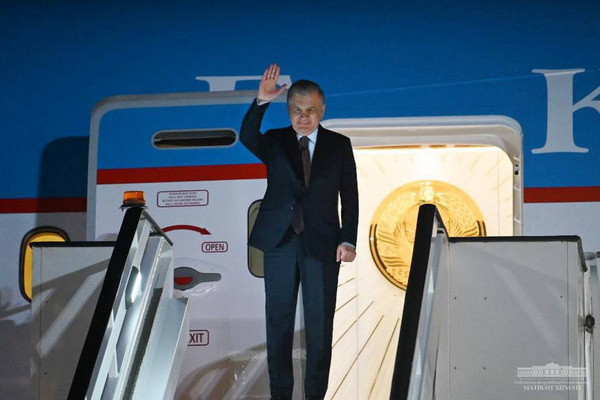 Uzbek President’s visit to Azerbaijan ends