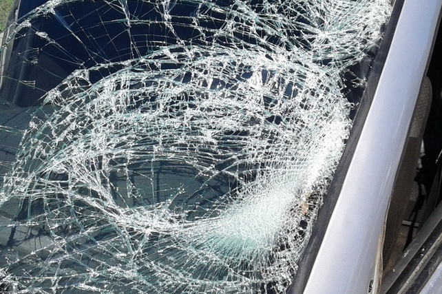Conflict in Tashkent: Car smashed with stones after attempted run-over