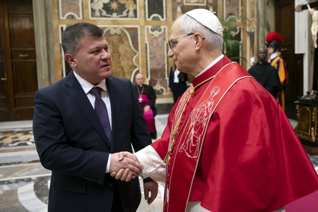 Uzbekistan’s Ambassador Presents Credentials to Pope Leo XIV