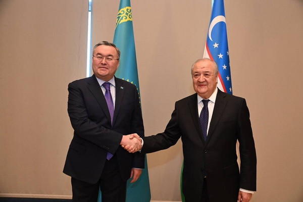 Abdulaziz Kamilov holds a meeting with the Minister of Foreign Affairs of Kazakhstan