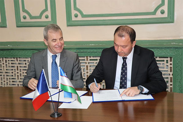 Uzbekistan, France ink agreement on cooperation in training tourism specialists