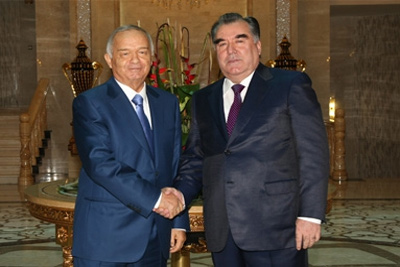 Президент Таджикистана поздравил Ислама Каримова